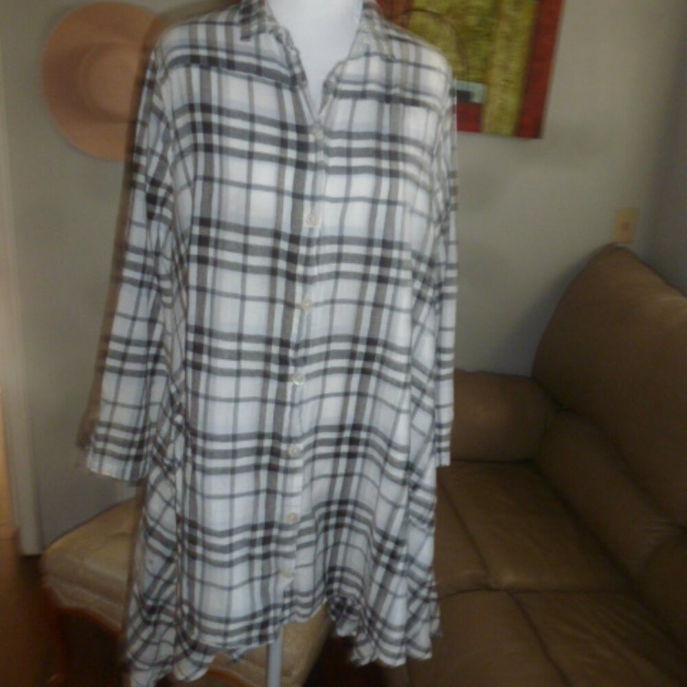 TULIP Alexandria Tunic Shirt – Plaid, Button Front, 100% Cotton – Size Large